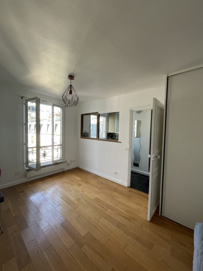 Studio_Paris_VIII_peinture_08